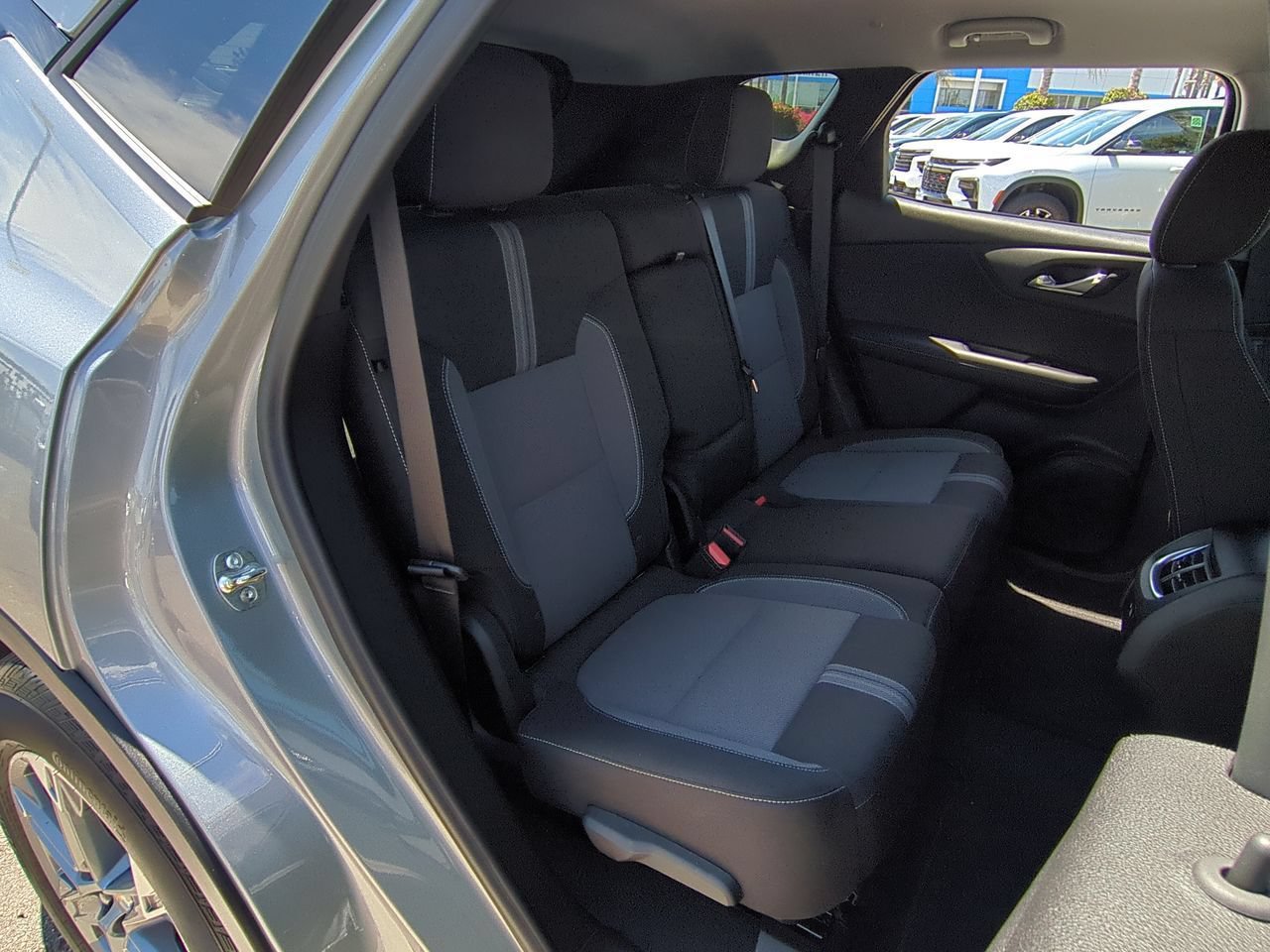 Used 2025 Chevrolet Blazer LT AWD/4WD image 25