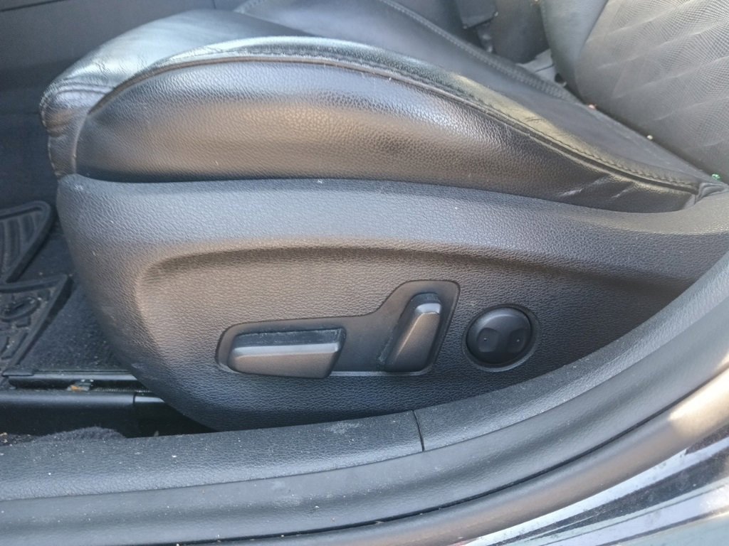 Used 2016 Hyundai Sonata Sport w/ Option Group 1V image 11