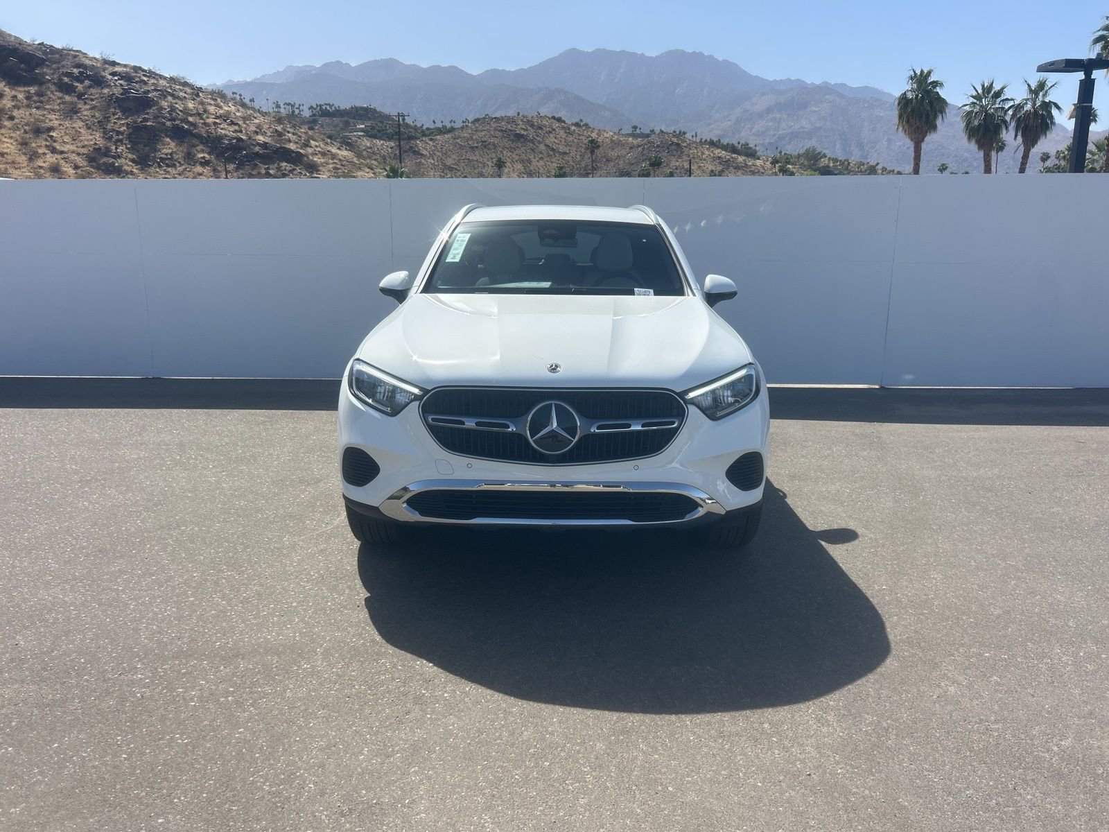 Used 2026 Mercedes-Benz GLC 300 image 2