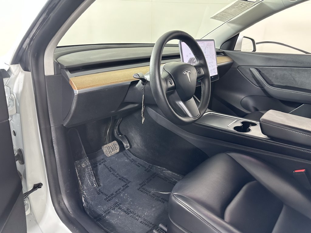 Used 2022 Tesla Model Y Long Range AWD/4WD image 15