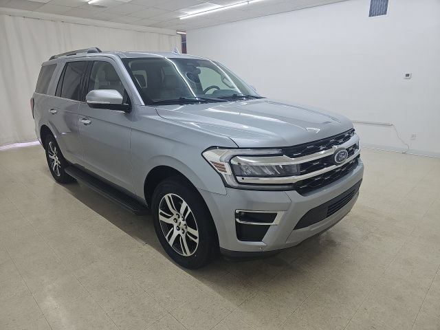 Used 2024 Ford Expedition Limited AWD/4WD image 16