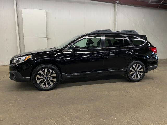 Used 2015 Subaru Outback 2.5i Limited AWD/4WD image 1