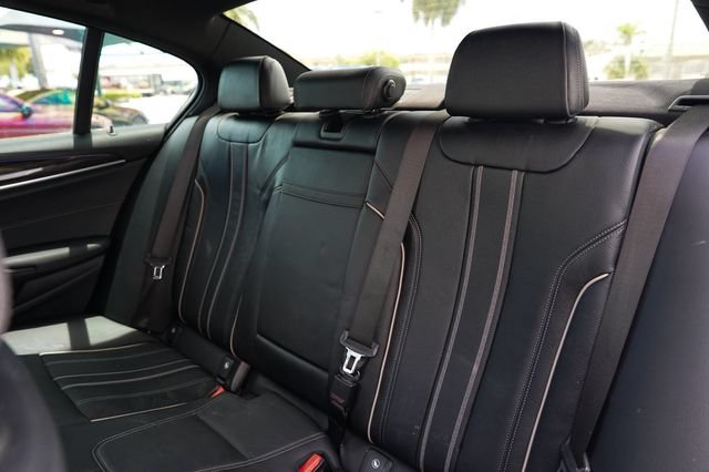 Used 2018 BMW 540i w/ M Sport Package RWD image 12