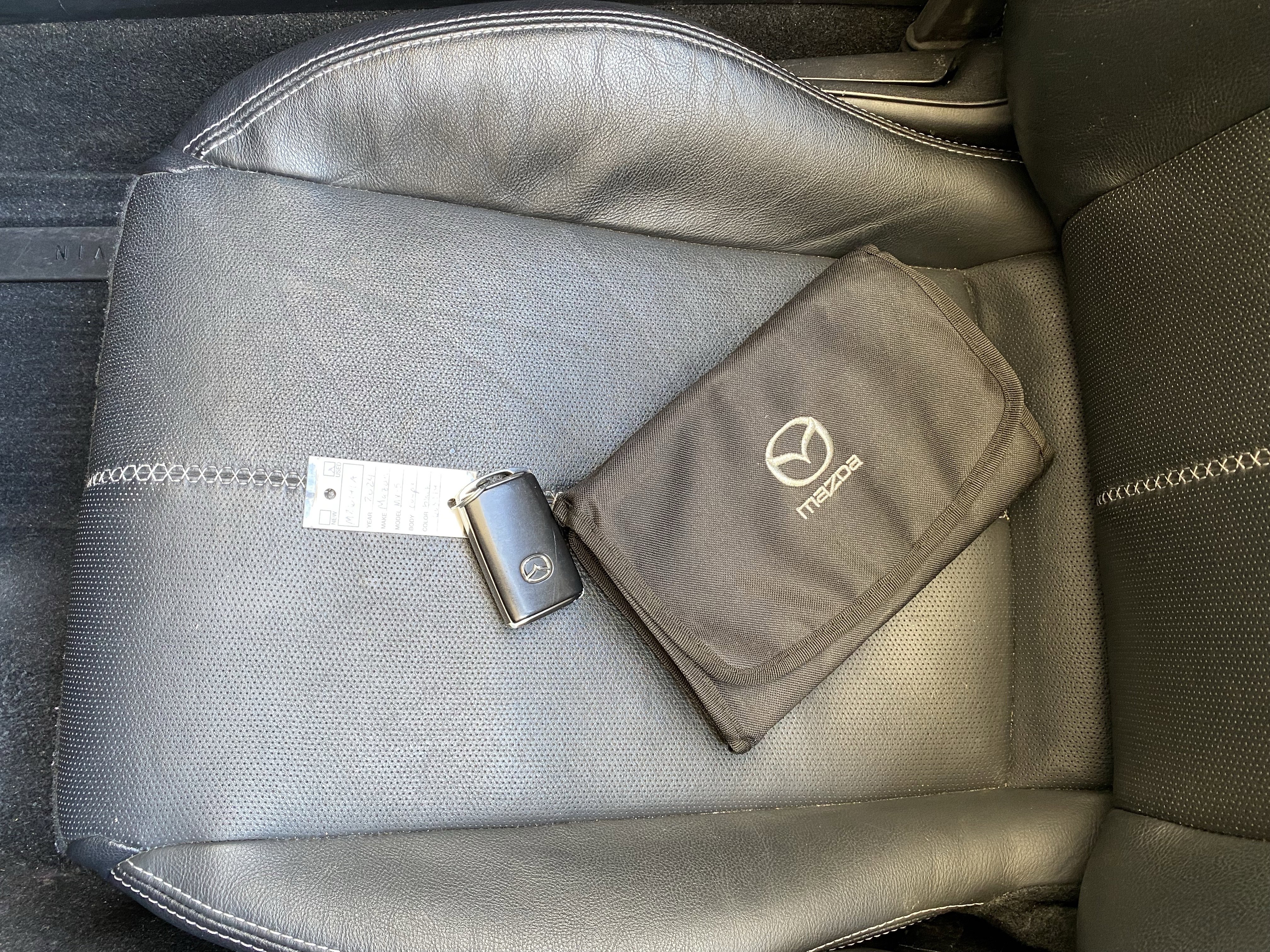 Used 2024 MAZDA MX-5 Miata Grand Touring w/ Weather Package image 9