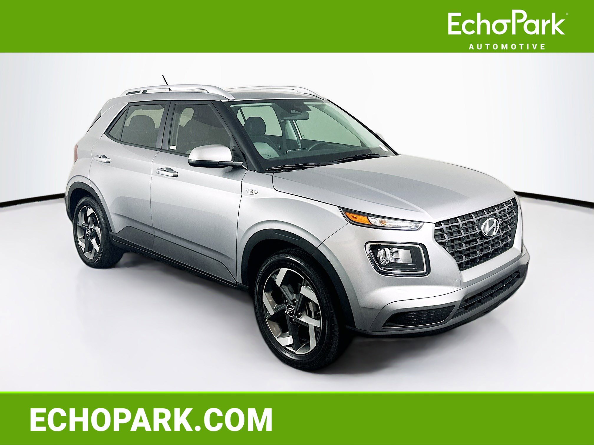 Used 2024 Hyundai Venue SEL video 1