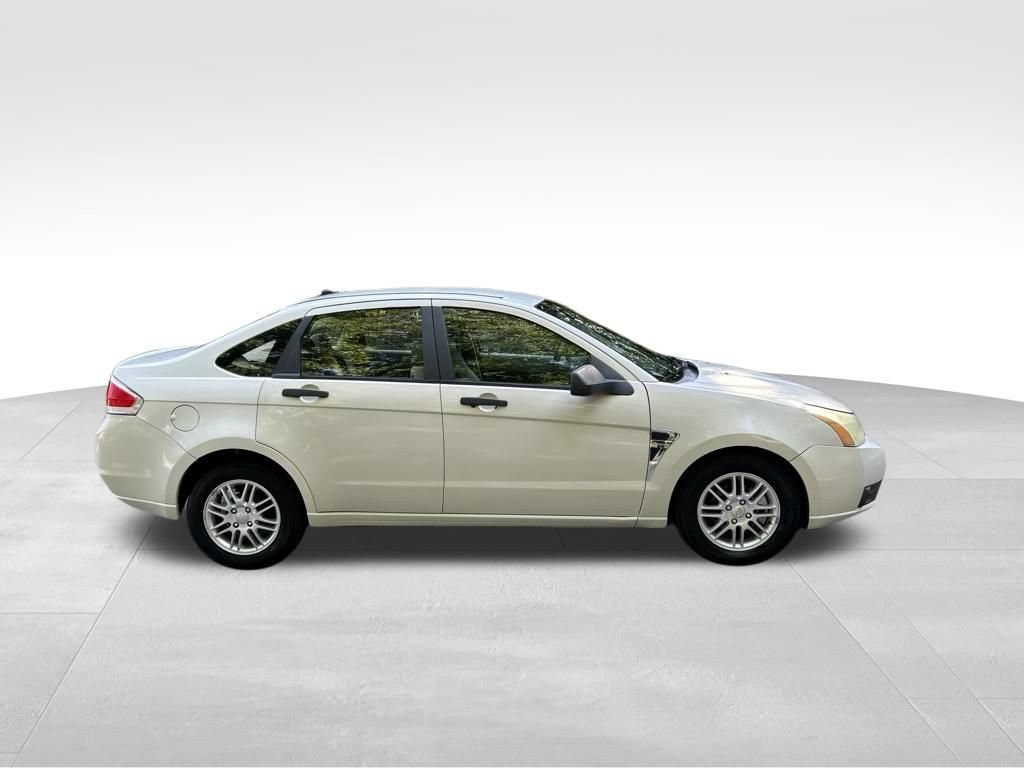 Used 2009 Ford Focus SE FWD image 6
