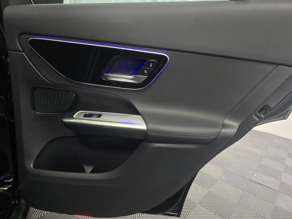 New 2026 Mercedes-Benz GLC 300 4MATIC image 24