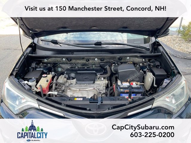 Used 2018 Toyota RAV4 XLE AWD/4WD image 30