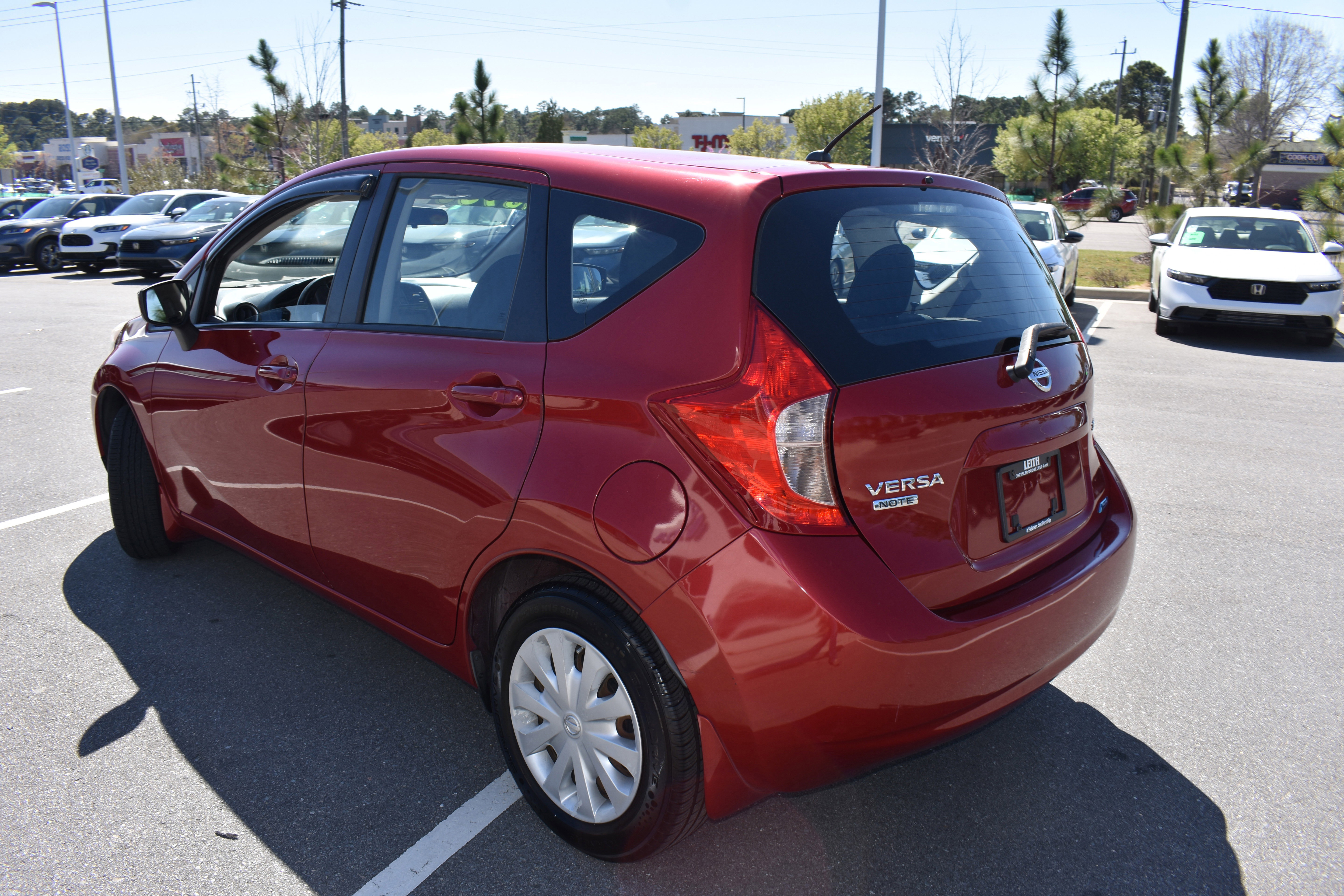 Used 2015 Nissan Versa Note SV image 7