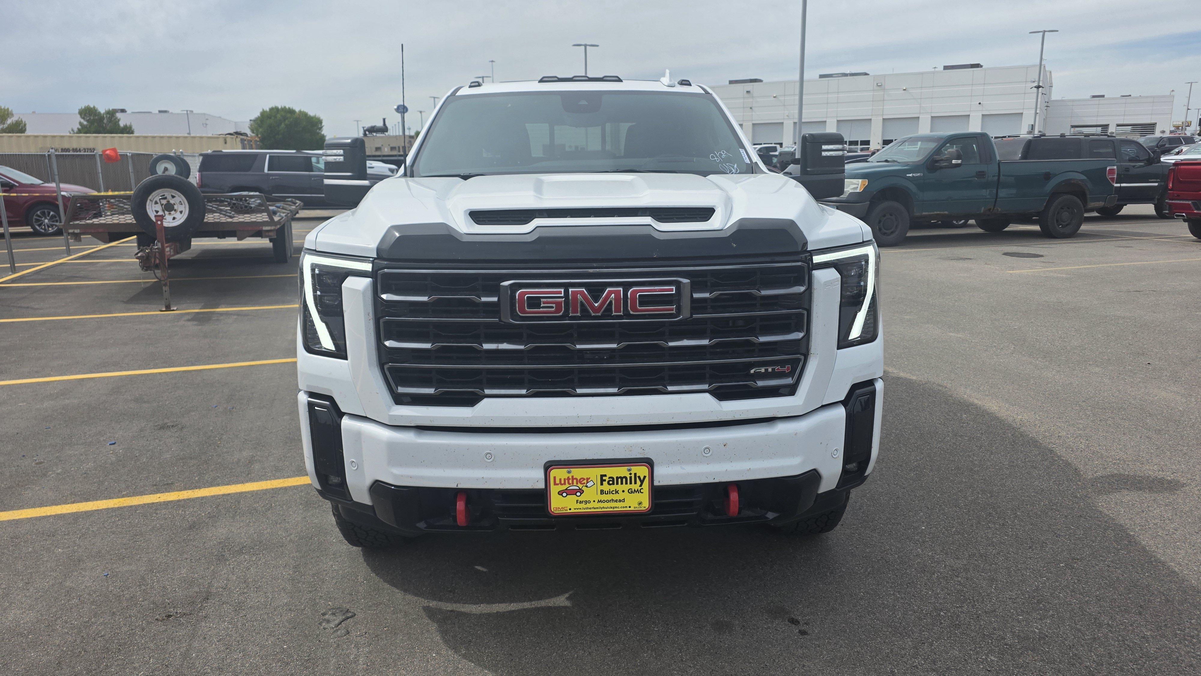Used 2026 GMC Sierra 2500 AT4 w/ AT4 Premium Plus Package AWD/4WD image 2