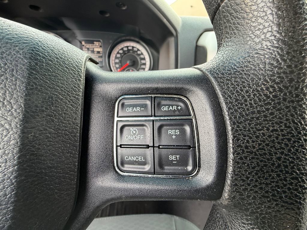 Used 2017 RAM 1500 Classic SLT AWD/4WD image 24