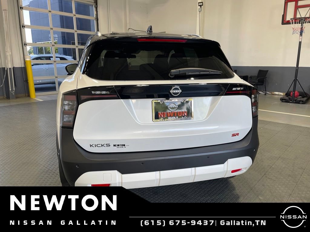 New 2026 Nissan Kicks SR FWD image 7