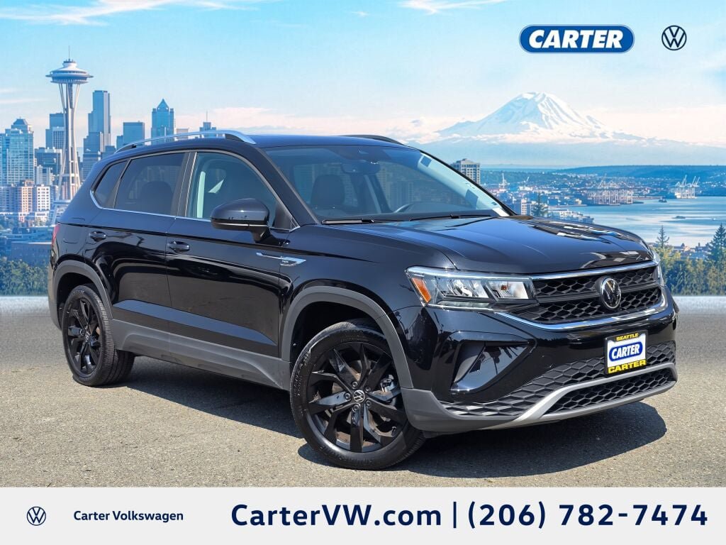 Used 2023 Volkswagen Taos SE w/ Panoramic Sunroof Package
