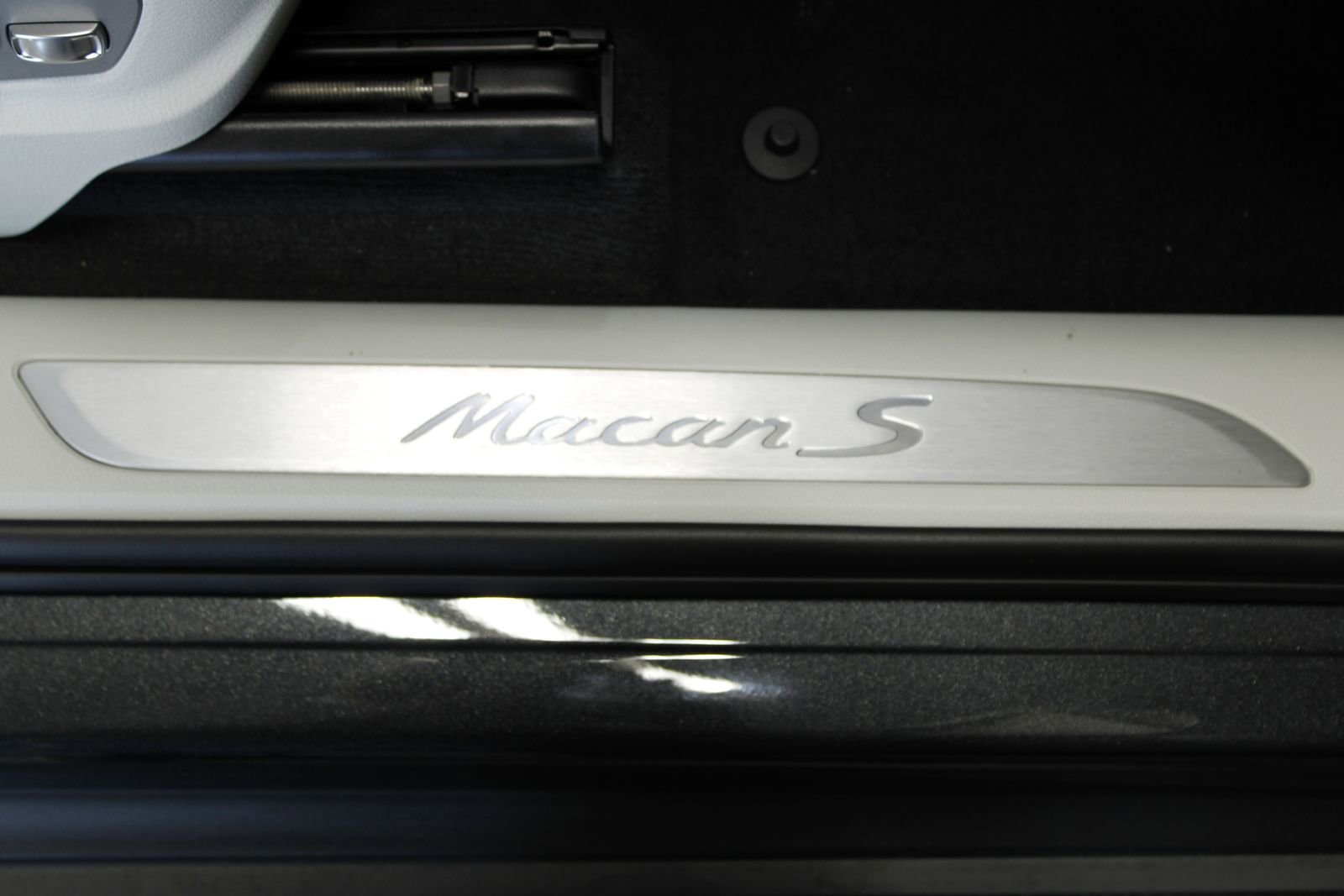 New 2026 Porsche Macan S image 31