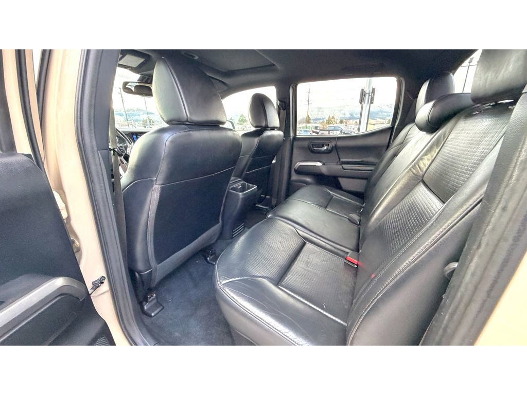Used 2018 Toyota Tacoma Limited image 15