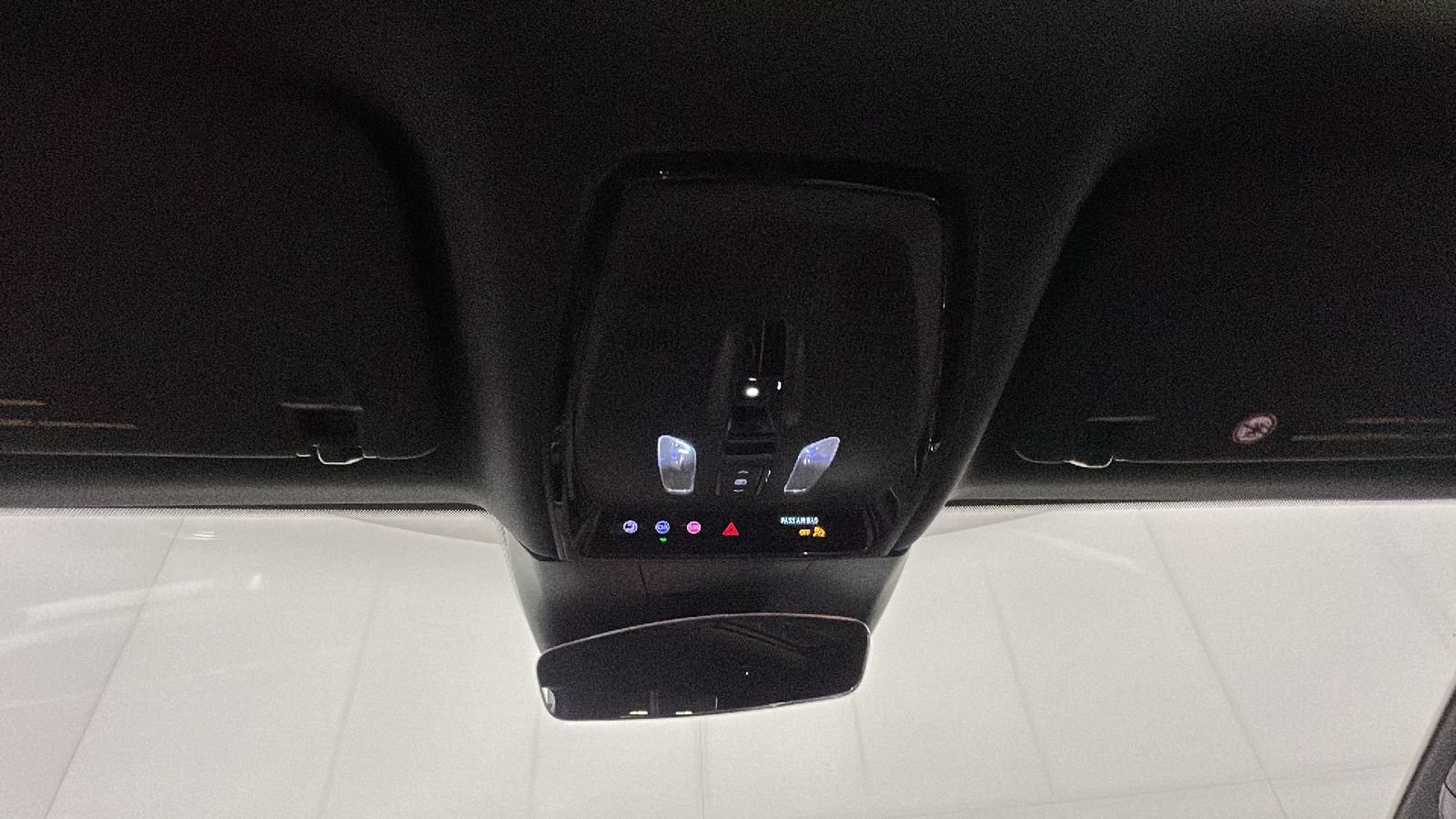 Used 2023 Cadillac Lyriq AWD image 32