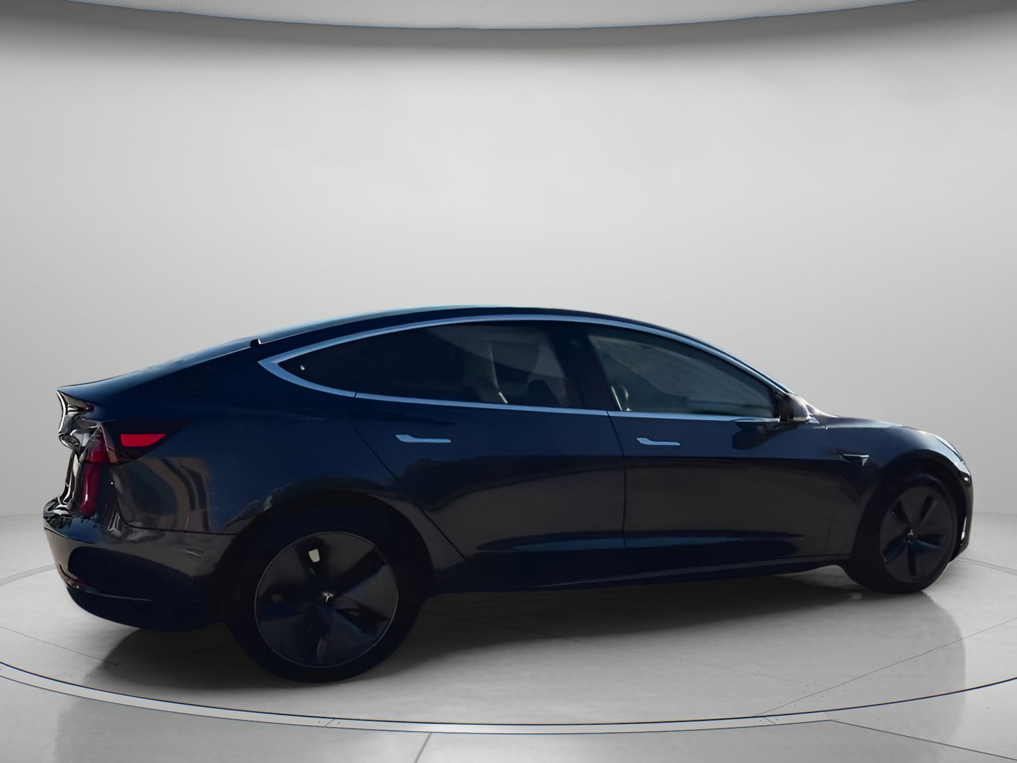 Used 2018 Tesla Model 3 Long Range image 30