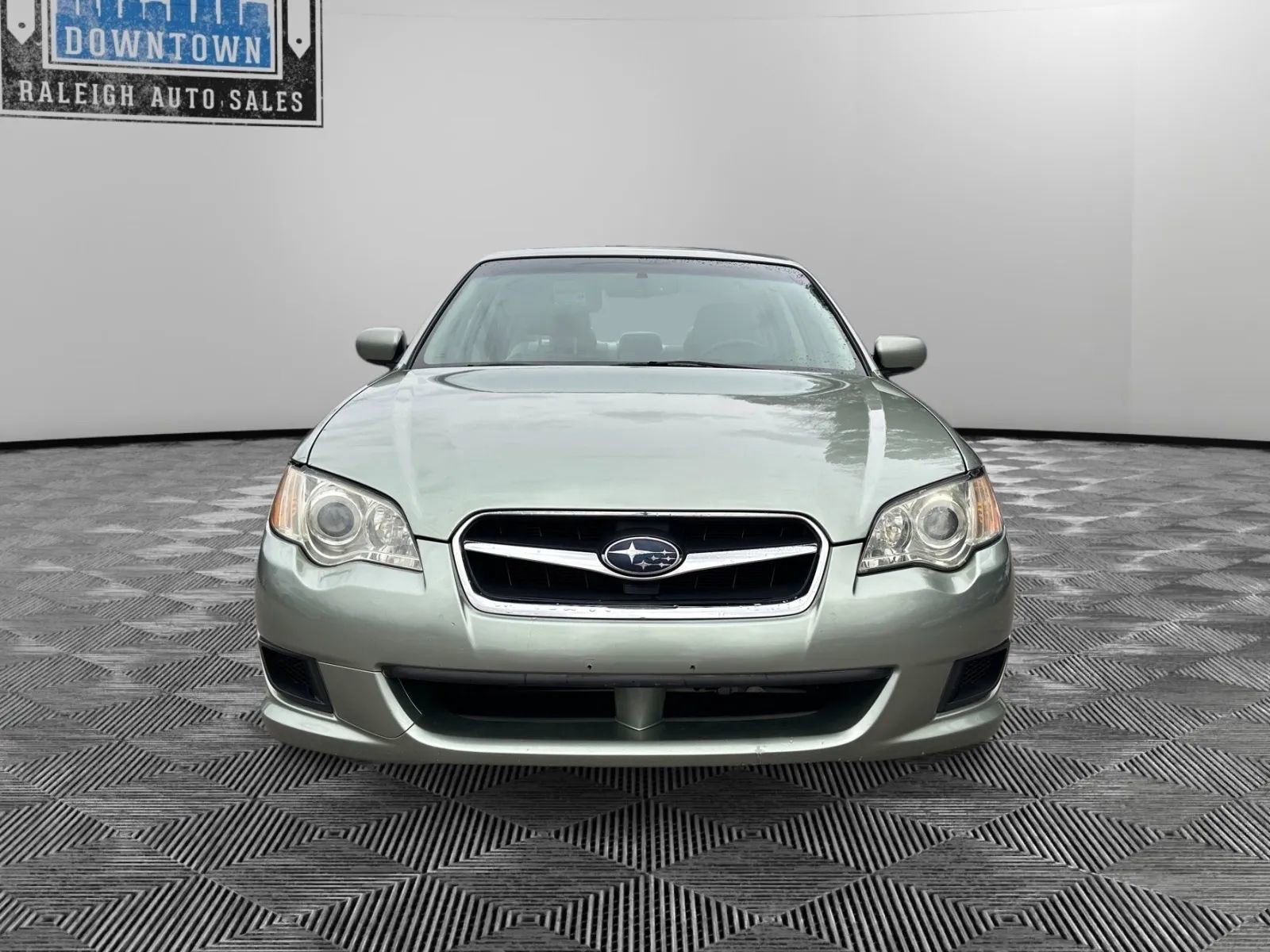 Used 2009 Subaru Legacy 2.5i Limited image 3