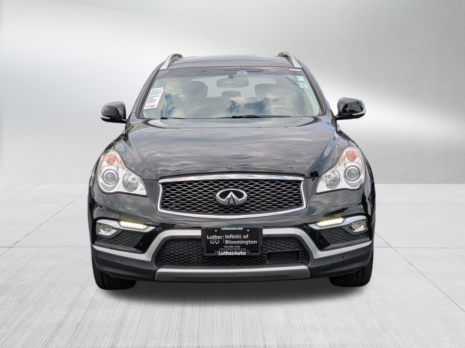 Used 2017 INFINITI QX50 AWD w/ Technology Package image 2