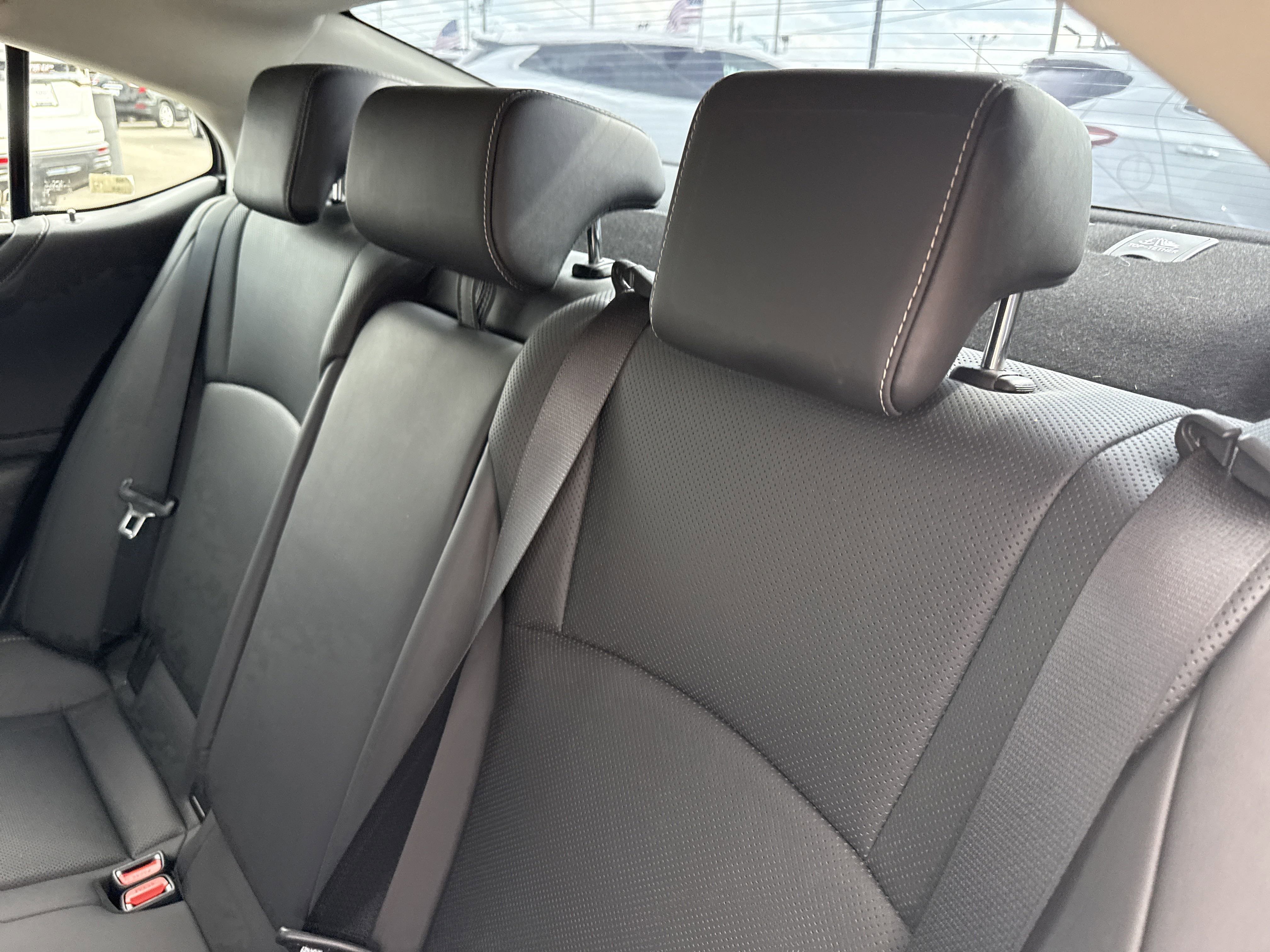 Used 2022 Lexus ES 300h w/ Premium Package image 21