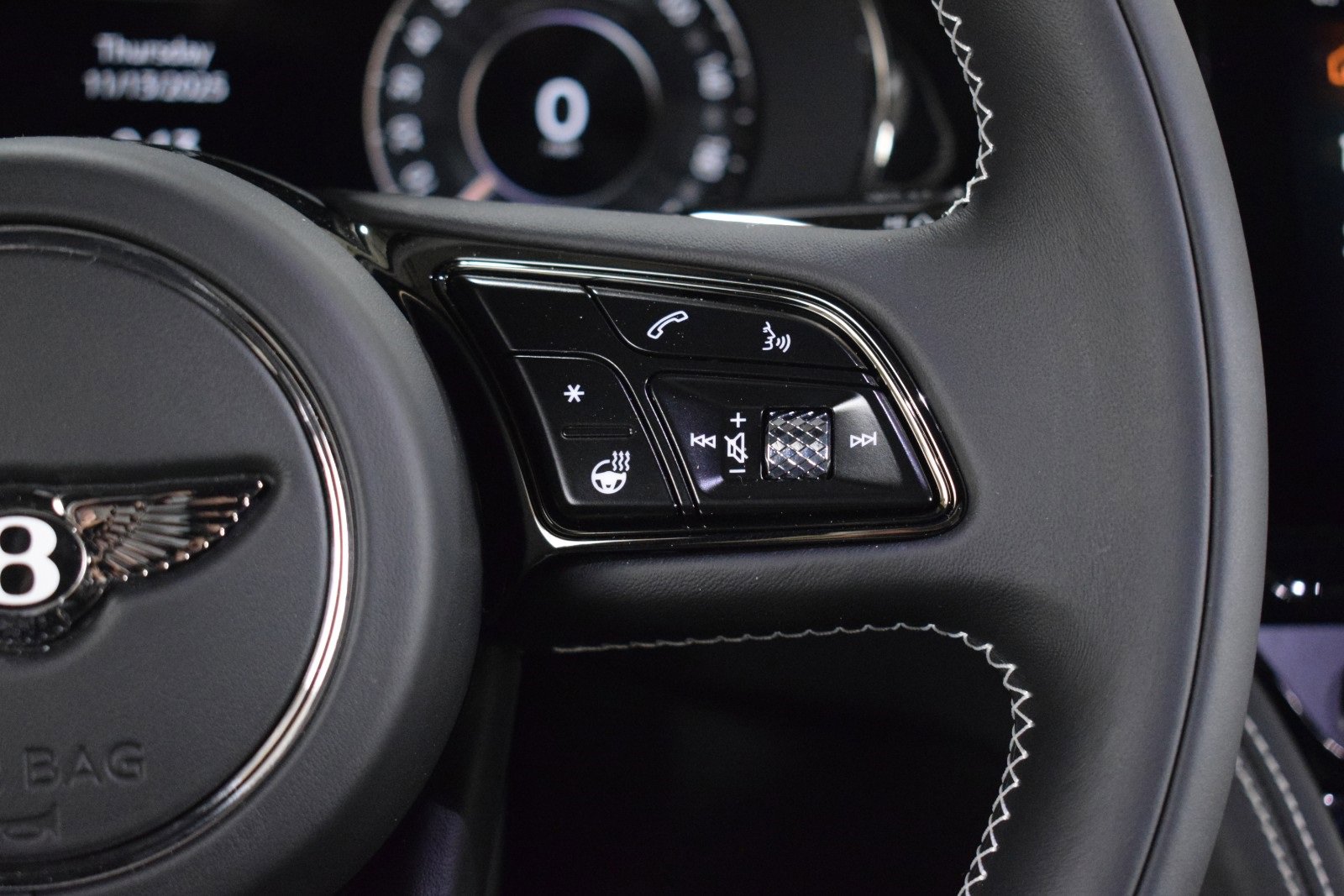 New 2026 Bentley Flying Spur Plug-In Hybrid image 28