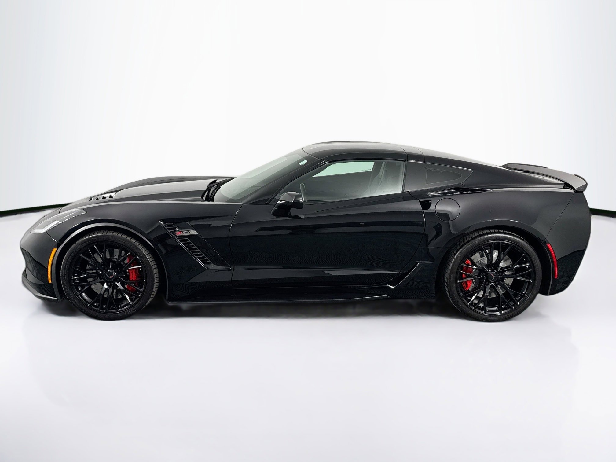 Used 2019 Chevrolet Corvette Z06 RWD image 7