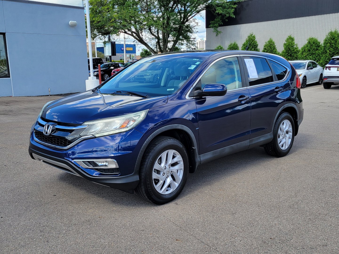 Used 2016 Honda CR-V EX image 2