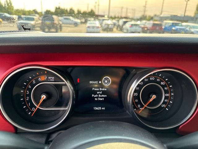 Used 2023 Jeep Wrangler Rubicon AWD/4WD image 9