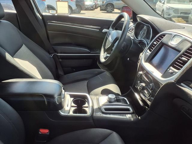 Used 2023 Chrysler 300 S image 12