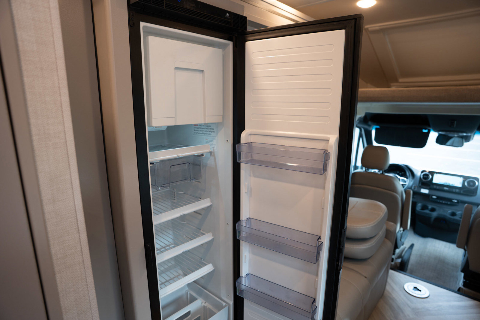 Used 2023 Mercedes-Benz Sprinter 4500 image 28