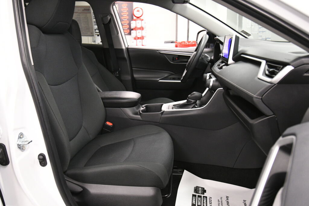 Certified 2024 Toyota RAV4 LE image 24