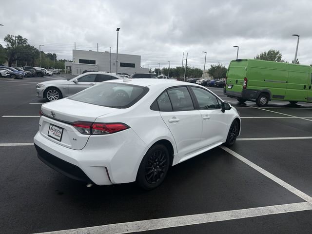 Used 2025 Toyota Corolla LE image 13