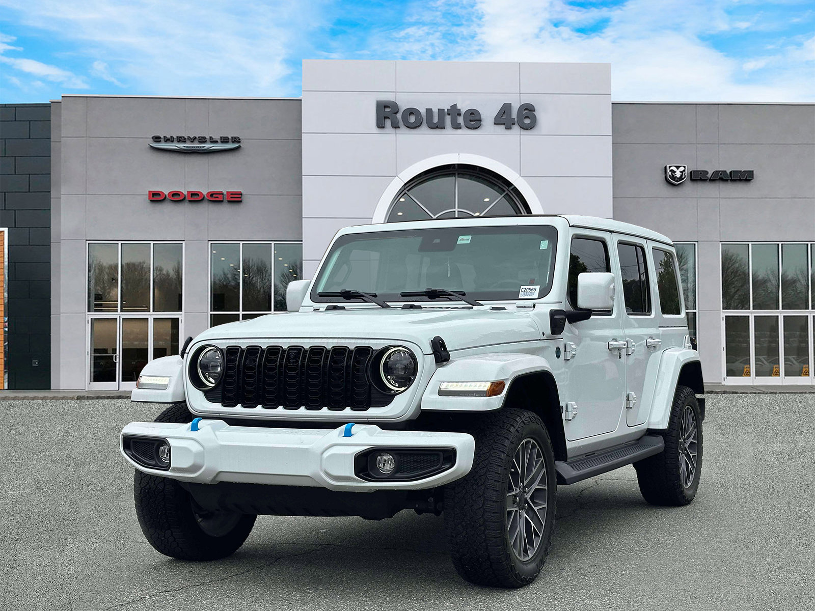 Used 2024 Jeep Wrangler High Altitude AWD/4WD image 2