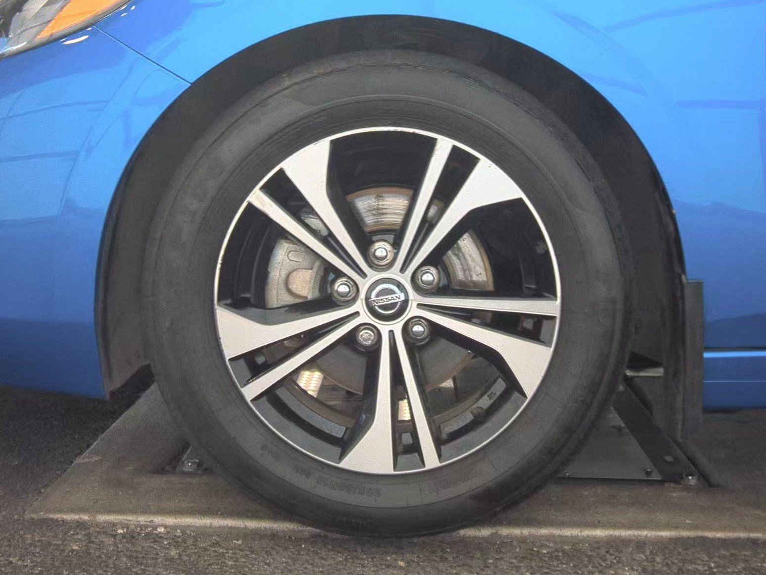 Used 2023 Nissan Sentra SV w/ All-Weather Package FWD image 11