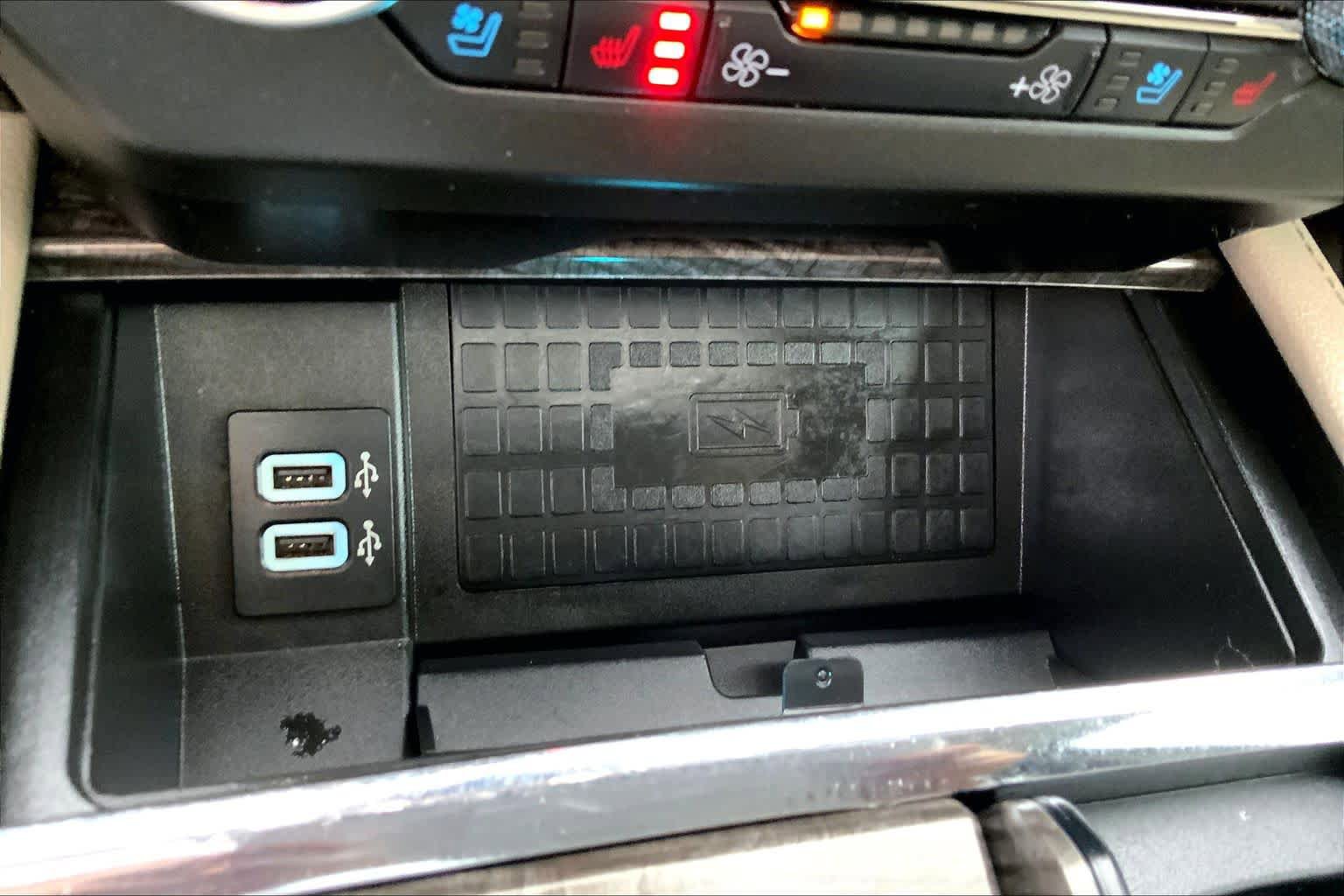 Used 2019 Ford Expedition Limited w/ Texas Edition Package RWD image 31