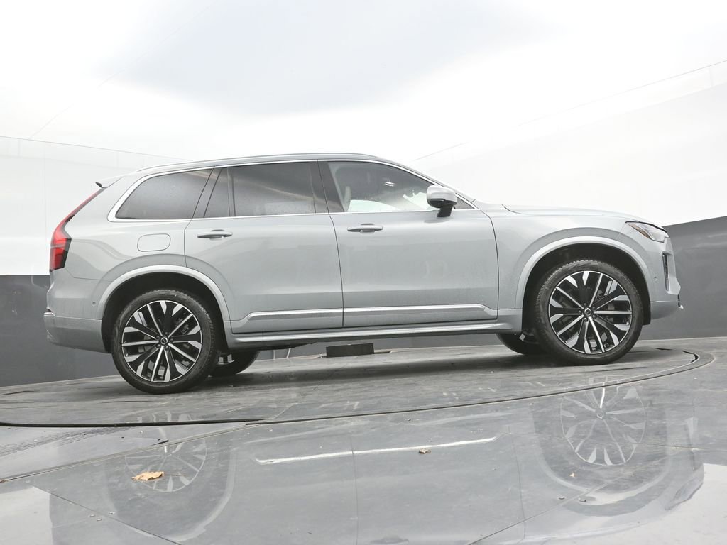 New 2026 Volvo XC90 B6 Plus w/ Protection Package Premier image 36