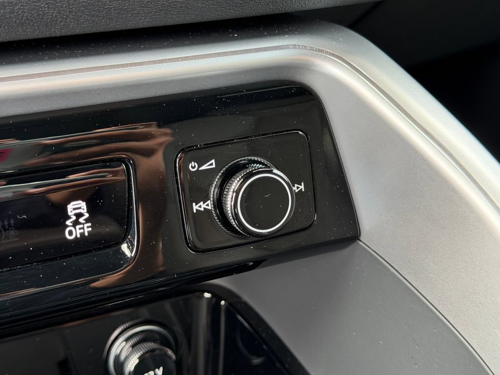 Certified 2025 Audi Q5 Prestige AWD/4WD image 35