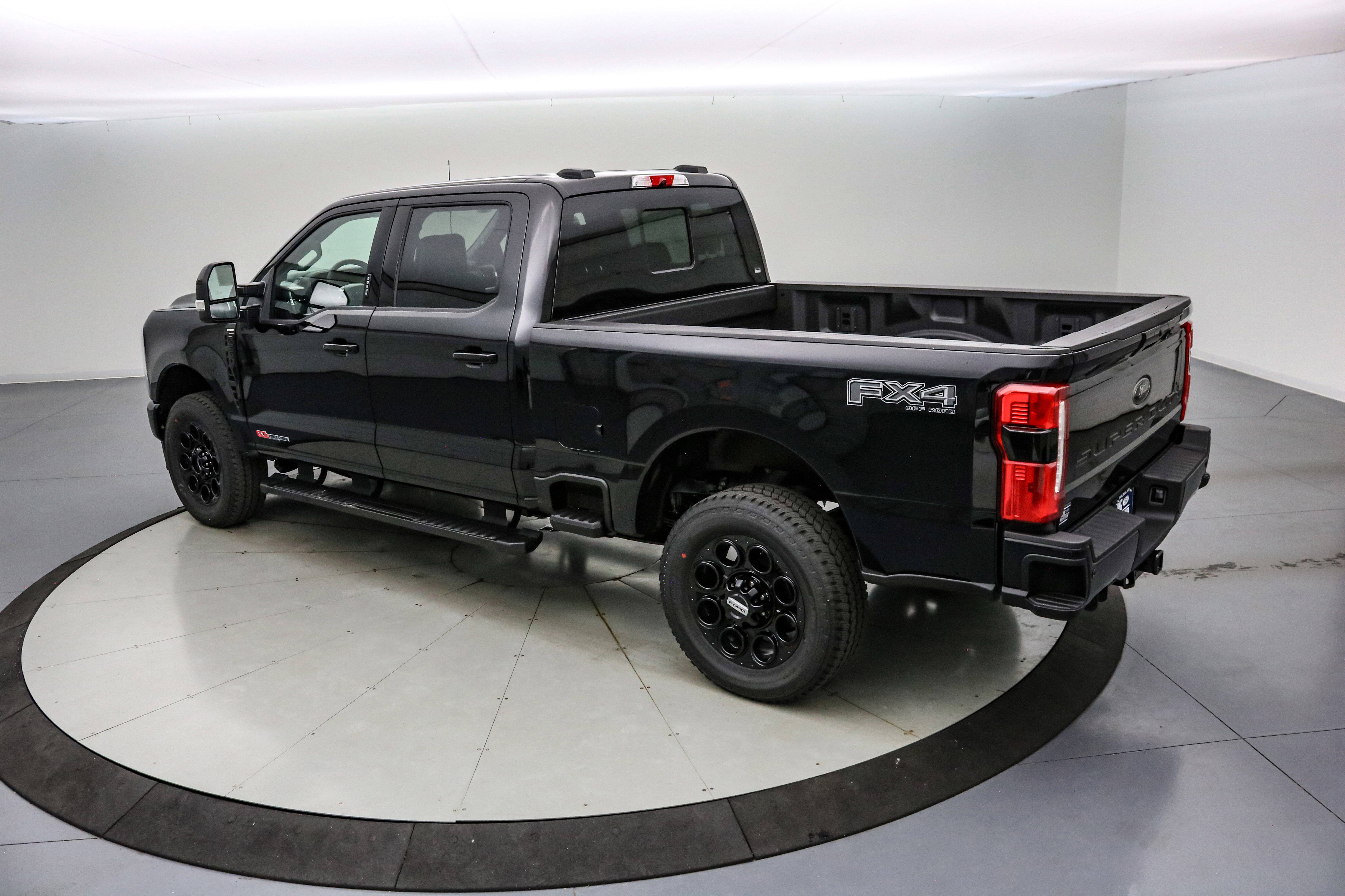New 2026 Ford F250 Lariat image 7