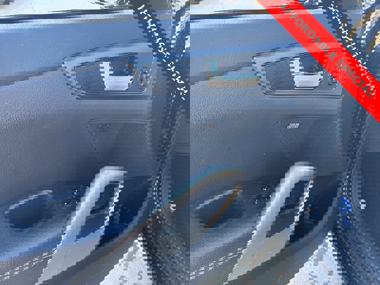 Used 2016 Hyundai Veloster Turbo image 14