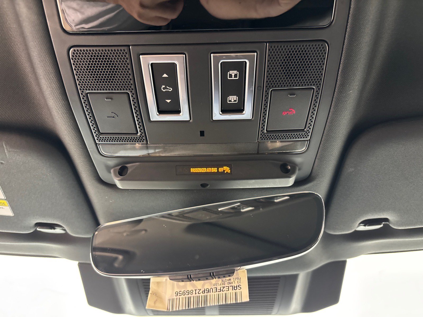 Used 2023 Land Rover Defender 130 X-Dynamic SE AWD/4WD image 12