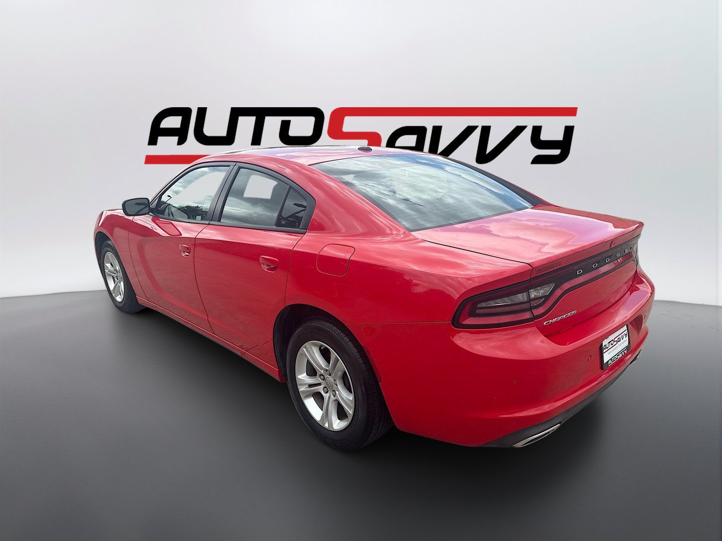 Used 2022 Dodge Charger SXT RWD image 5