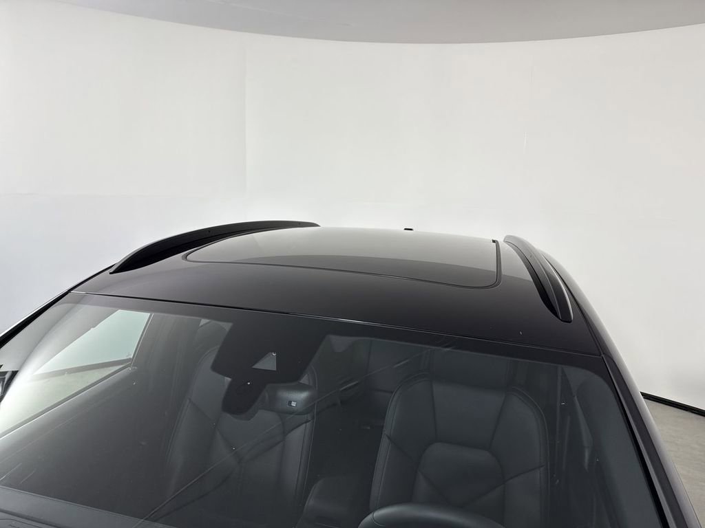 New 2026 Porsche Macan S AWD/4WD image 17