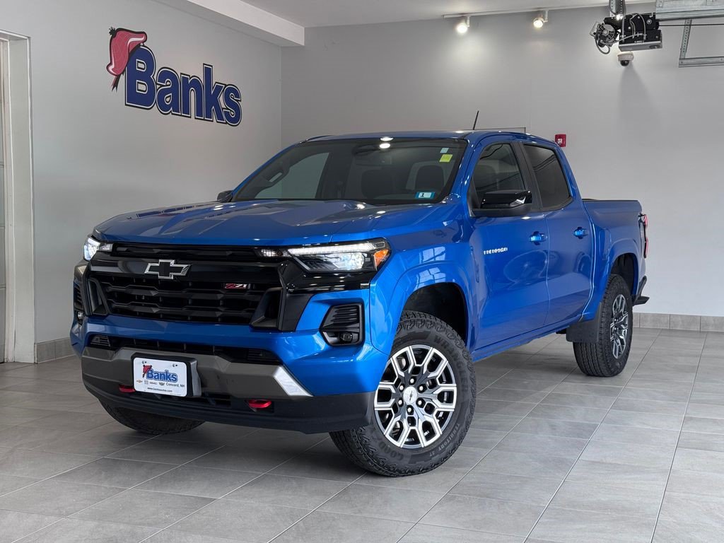 Certified 2023 Chevrolet Colorado Z71 w/ Z71 Convenience Package 2 AWD/4WD image 2