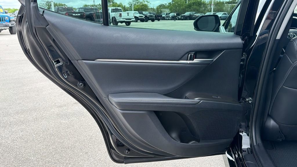 Used 2024 Toyota Camry XLE FWD image 23