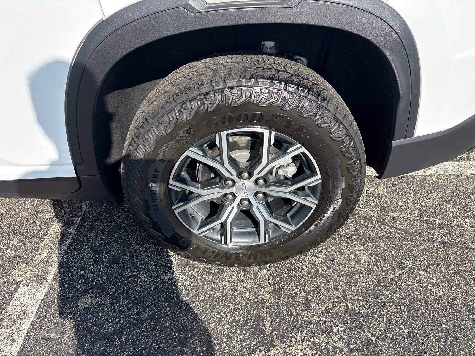 Used 2024 GMC Acadia AT4 w/ Luxury Package AWD/4WD image 31