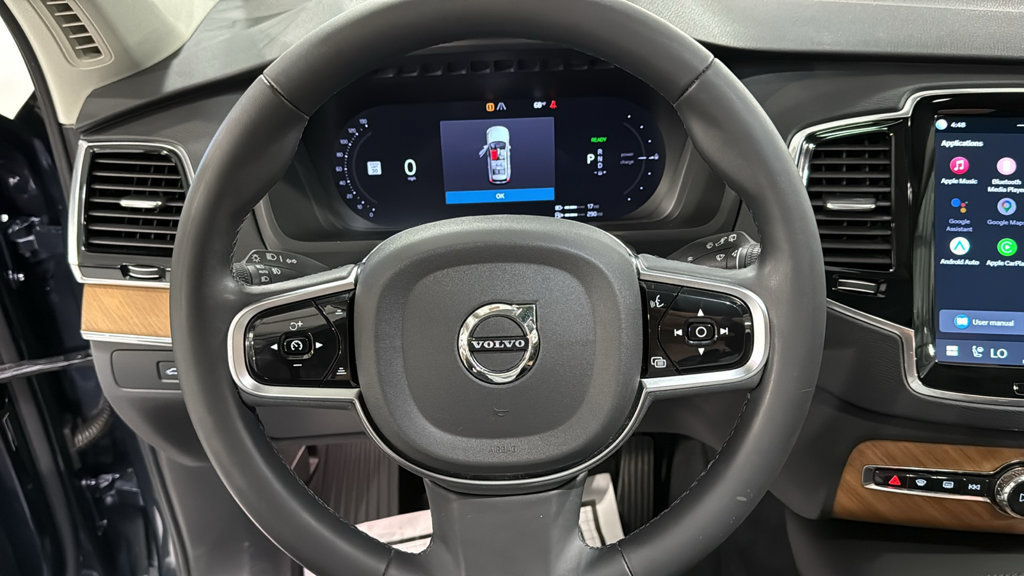 Certified 2025 Volvo XC90 T8 Plus w/ Protection Package Premier AWD/4WD image 11