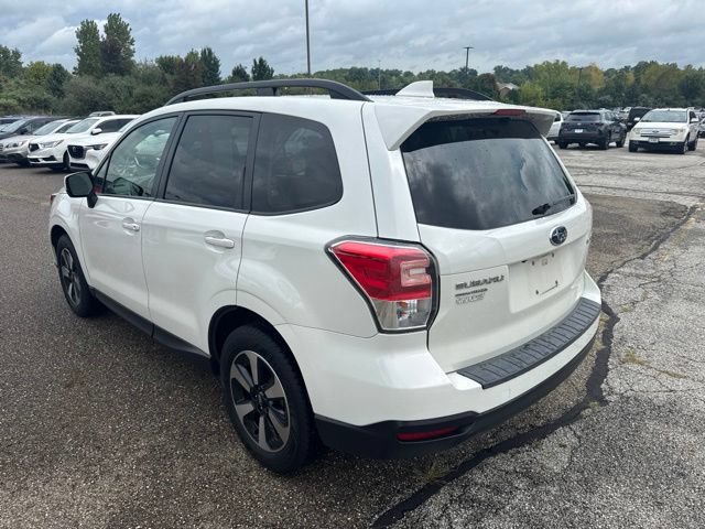 Used 2017 Subaru Forester 2.5i Premium w/ All-Weather Package AWD/4WD image 4