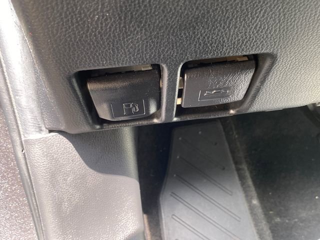 Used 2022 Toyota RAV4 XLE w/ Convenience Package AWD/4WD image 36