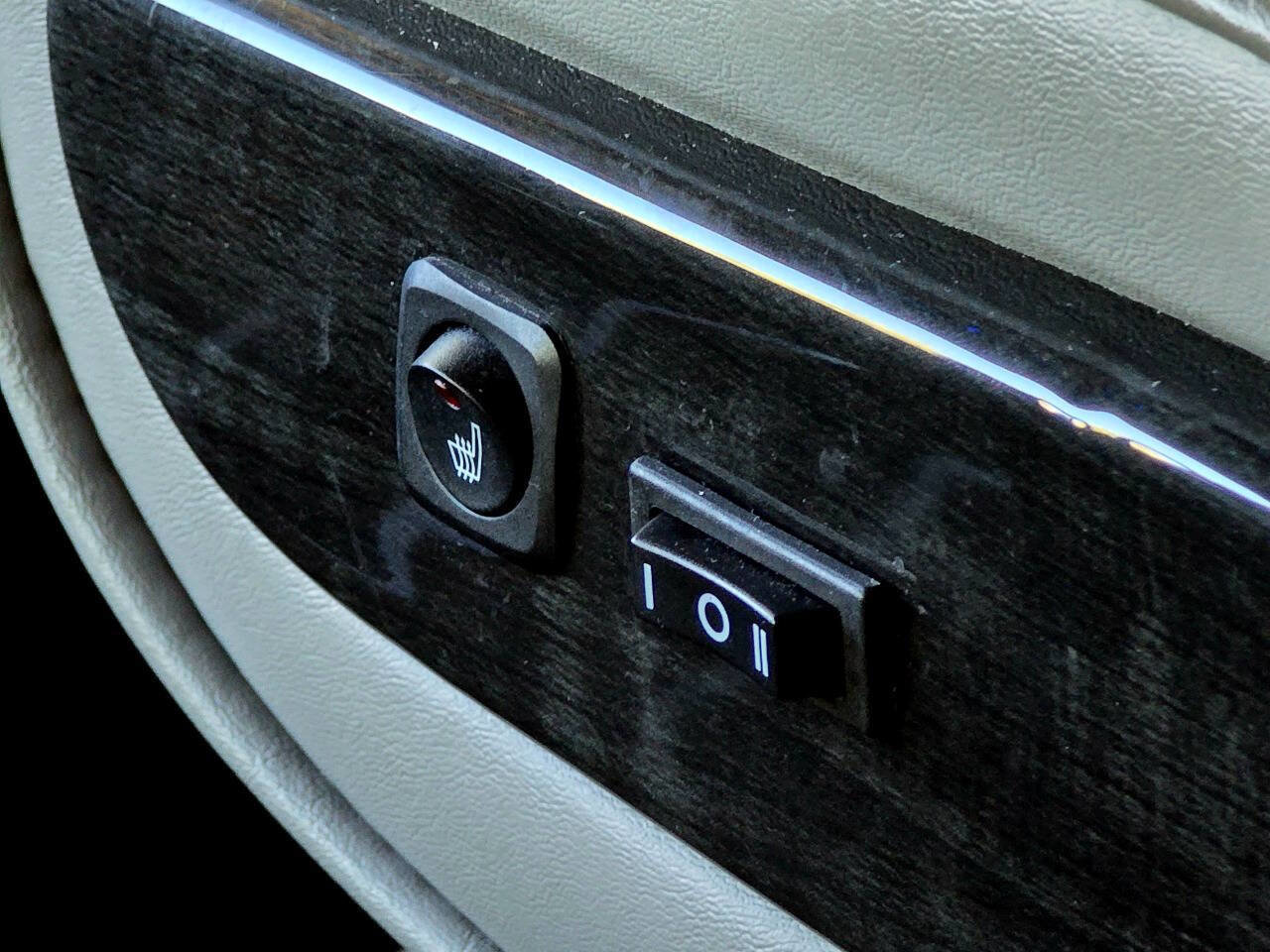 Used 2016 GMC Savana 2500 image 97