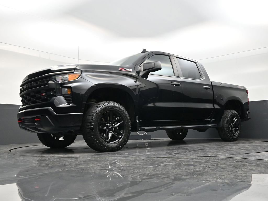 Used 2023 Chevrolet Silverado 1500 Custom Trail Boss AWD/4WD image 21